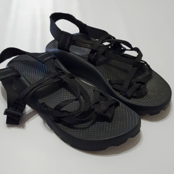 Chaco Z/Cloud X Classic Black Sandals - Picture 1 of 7